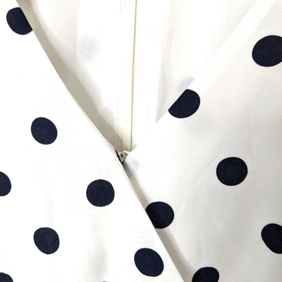 J.Crew Ruffle-Front faux-wrap Mini Dress in Polka Dot Size 10 - Picture 4 of 7